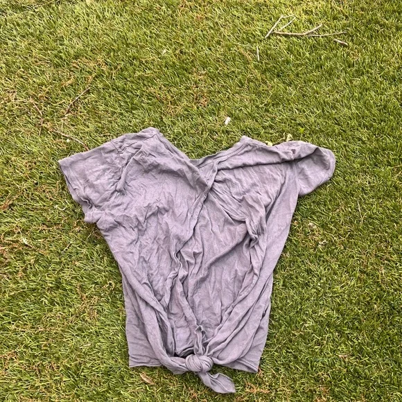 Brandy Melville Tie Open Back Top - Picture 3 of 4